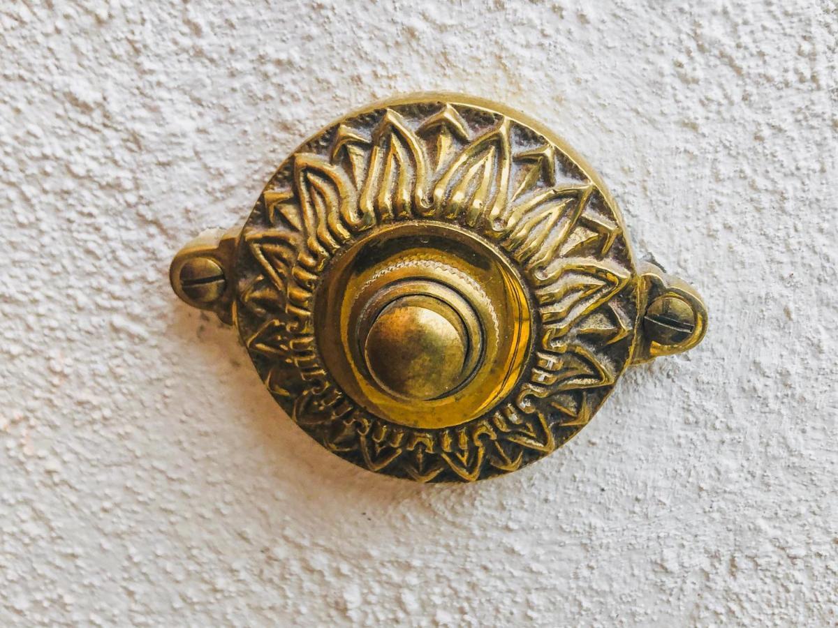 Gehobenes Ambiente In Historischer Wohnung Walting Exterior photo