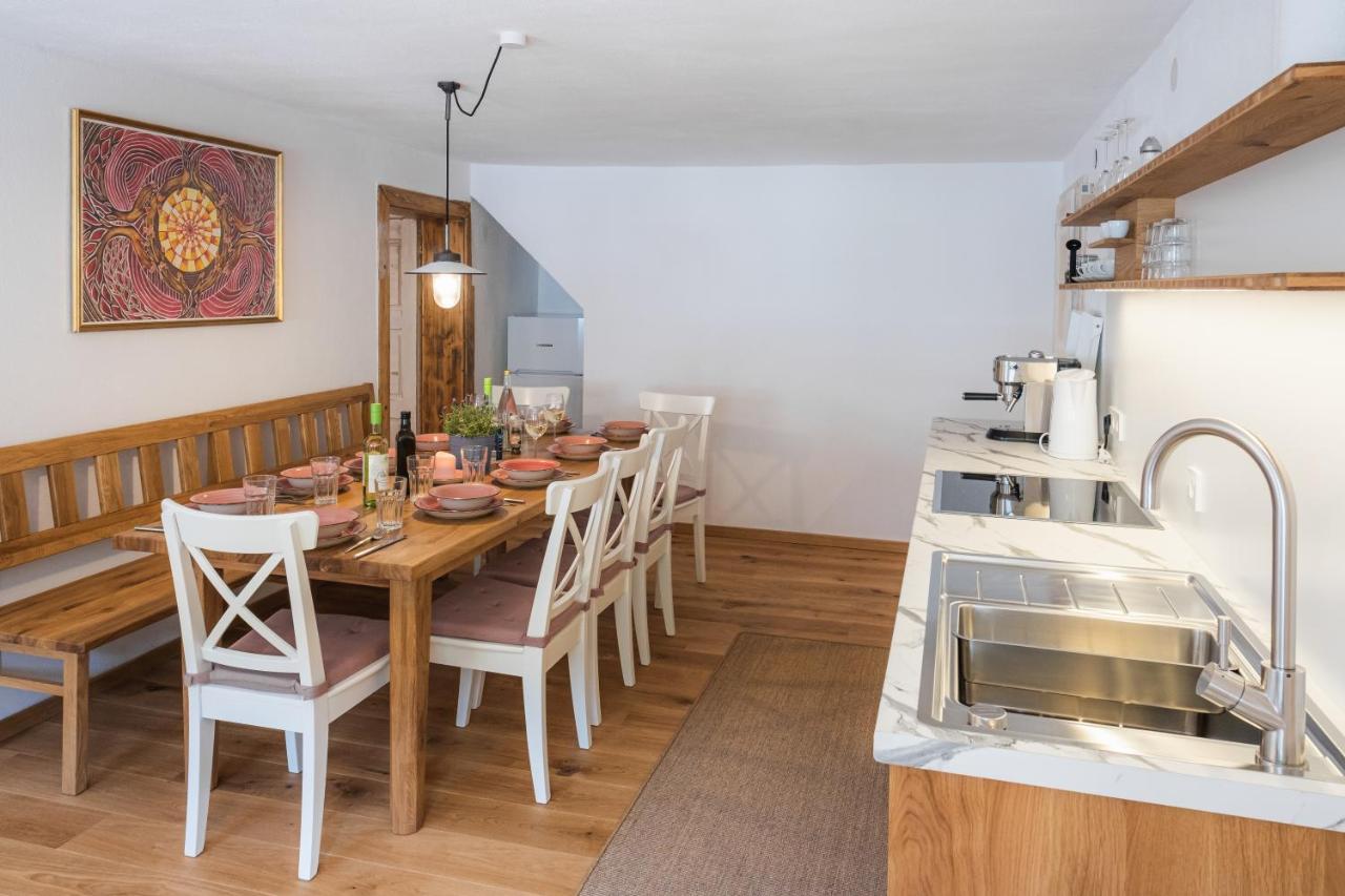 Gehobenes Ambiente In Historischer Wohnung Walting Exterior photo